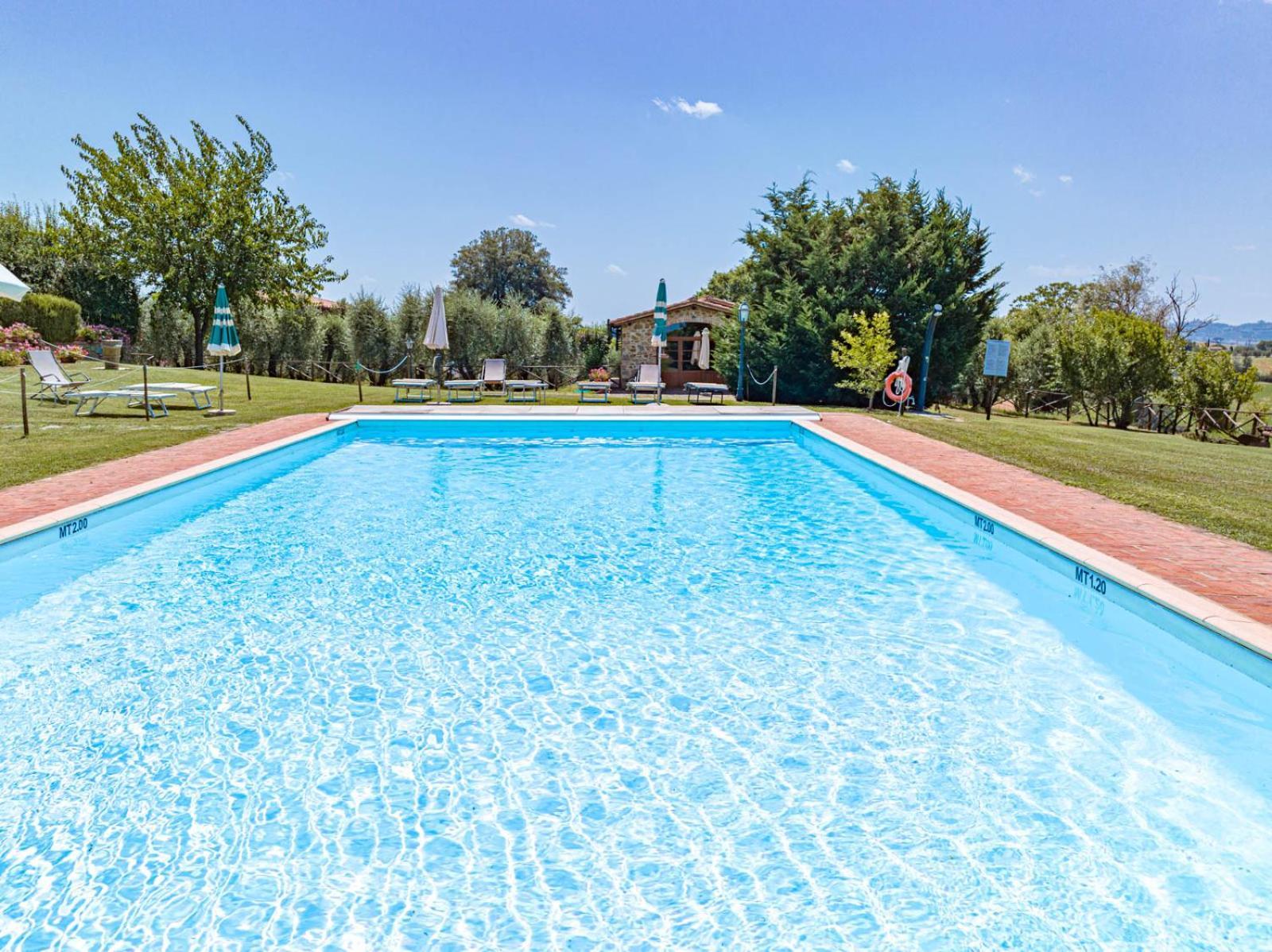 Il Querciolo - Azienda Biologica, Agriturismo E Cantina Marciano della Chiana Exterior photo